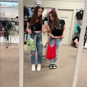 Meet your Posher, Sabrina